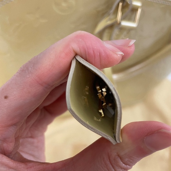 Louis Vuitton (Blanc Corail color) Alma GM Monogram Bag (from 2011) - Picture 8 of 16